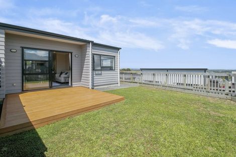 Photo of property in 23b Poruru Close, Papakura, 2110