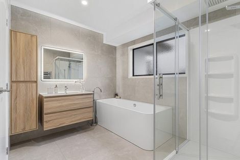 Photo of property in 2/267 Oceanbeach Road, Mount Maunganui, 3116