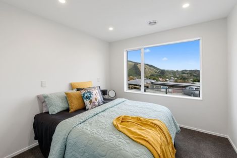 Photo of property in 103 Kakariki Grove, Waikanae, 5036