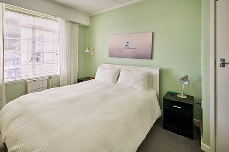 Photo of property in Wharenui Apartments, 274 Oriental Parade, Oriental Bay, Wellington, 6011
