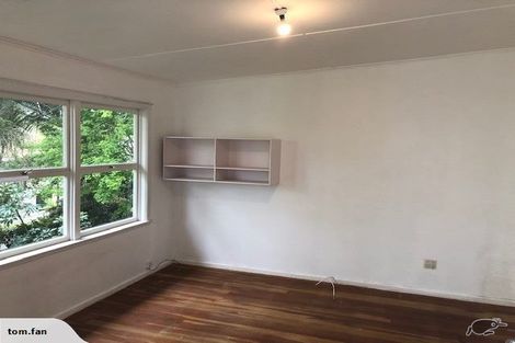 Photo of property in 8 Park Rise, Campbells Bay, Auckland, 0630