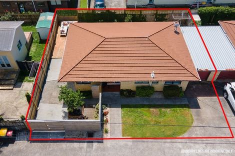 Photo of property in 1/96 Nile Road, Milford, Auckland, 0620