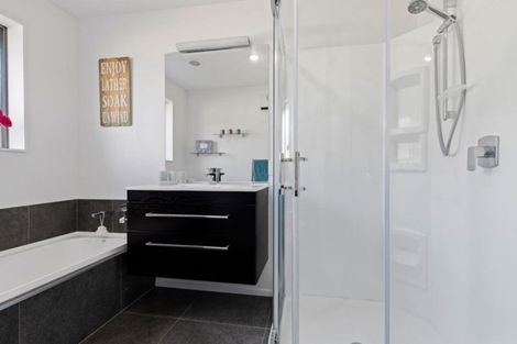 Photo of property in 2 Foxton Drive, Kaiapoi, 7630