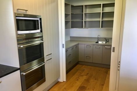 Photo of property in 1a Burford Place, Mellons Bay, Auckland, 2014