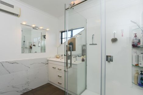 Photo of property in 14 Kingsgate Lane, Havelock North, 4130