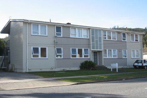 Photo of property in 91-97 Kowhai Street, Naenae, Lower Hutt, 5011