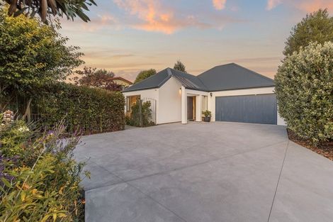 Photo of property in 9 Karen Lane, Beckenham, Christchurch, 8023