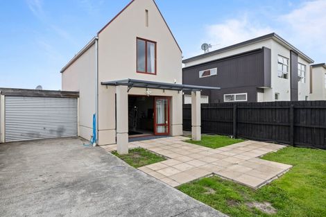 Photo of property in 100 Grafton Street, Waltham, Christchurch, 8011