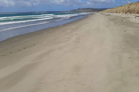 Photo of property in 13 Pukenui Drive, Mahia, 4198