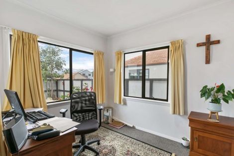 Photo of property in 60 Campbell Road, Mount Maunganui, 3116
