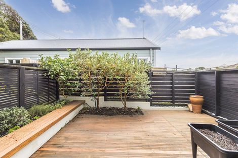 Photo of property in 1/38 Ferry Street, Seatoun, Wellington, 6022