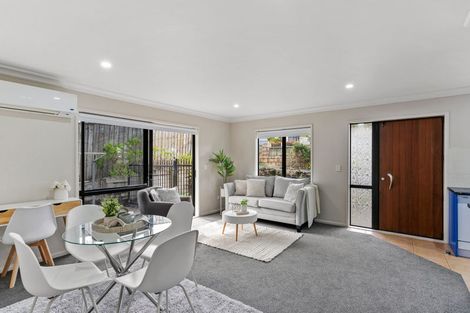 Photo of property in 4 Aldon Lane, The Gardens, Auckland, 2105