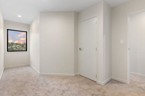 Photo of property in 13 Awhi Lane, Massey, 0614