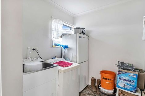 Photo of property in 49a Thatcher Street, Castlecliff, Whanganui, 4501