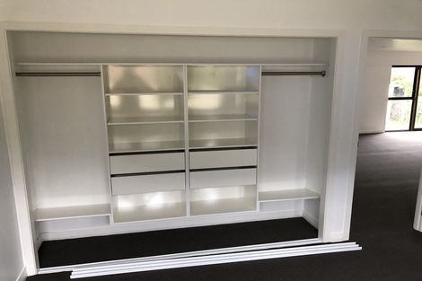 Photo of property in 12 Miller Road, Mangere Bridge, Auckland, 2022