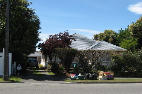 Photo of property in 122 Avonhead Road, Avonhead, Christchurch, 8042