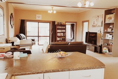 Photo of property in 28 Harrisville Road, Tuakau, 2121