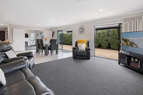 Photo of property in 20 Montia Close, Papamoa Beach, Papamoa, 3118