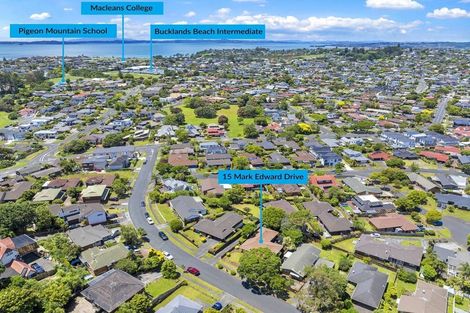 Photo of property in 15 Mark Edward Drive, Half Moon Bay, Auckland, 2012