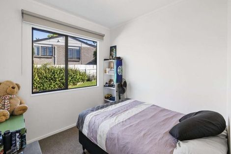Photo of property in 2/56 Heron Avenue East, Matua, Tauranga, 3110