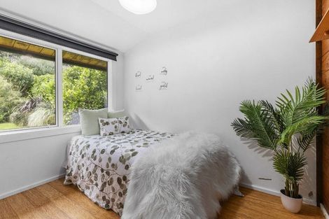 Photo of property in 16 Apple Terrace, Ranui, Porirua, 5024