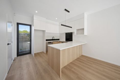 Photo of property in 10 Clendon Place, Manurewa, Auckland, 2102