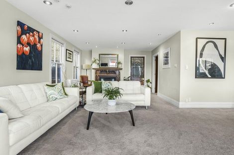 Photo of property in 12 Nikau Road, Point Howard, Lower Hutt, 5013