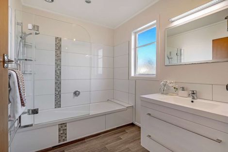 Photo of property in 40 Hadfield Crescent, College Estate, Whanganui, 4500
