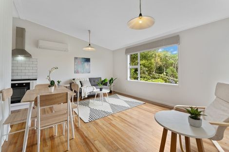 Photo of property in 30b Huntingdon Street, Northland, Wellington, 6012