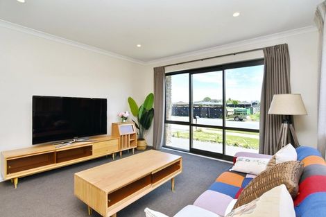 Photo of property in 16 Streamside Terrace, Kaiapoi, 7630