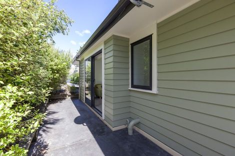 Photo of property in 39b Kakariki Grove, Waikanae, 5036