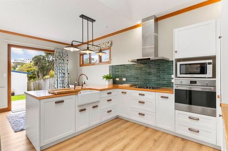 Photo of property in 37 Athens Street, Miramar, Wellington, 6022