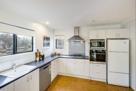 Photo of property in 40 Ferry Road, Clive, 4102