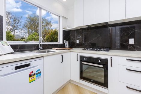 Photo of property in 25f2- Ebdentown Street, Ebdentown, Upper Hutt, 5018