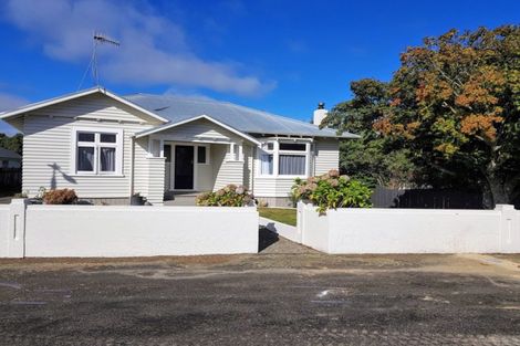 Photo of property in 25 Hospital Street, Dannevirke, 4930