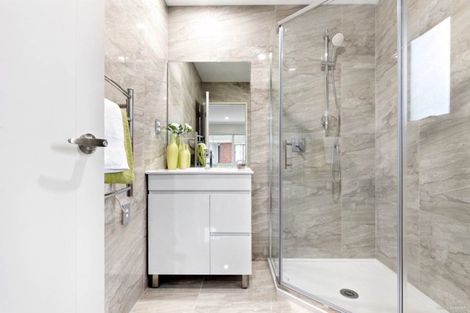 Photo of property in 116c Great South Road, Manurewa, Auckland, 2102