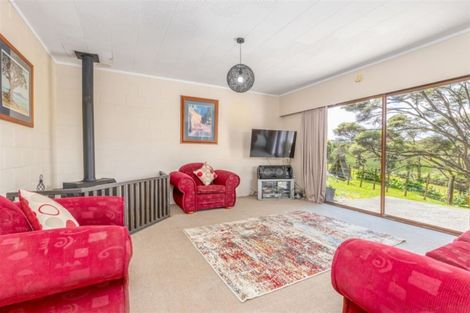 Photo of property in 1310 Old North Road, Helensville, 0875