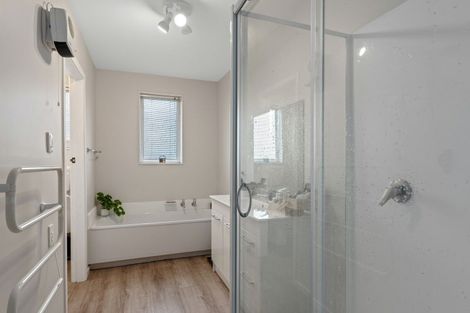 Photo of property in 2/38 Oldwood Street, Bishopdale, Christchurch, 8053