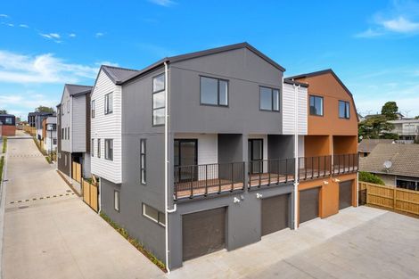 Photo of property in 35 Raupeti Lane, Henderson, 0612