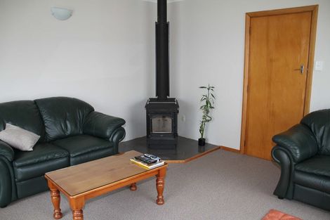 Photo of property in 10 Aztec Place, Redwood, Christchurch, 8051
