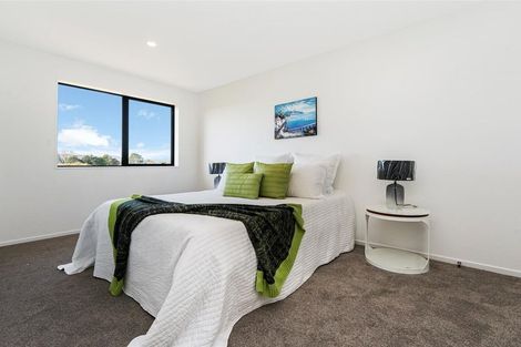 Photo of property in 9 Woven Place, Karaka, Papakura, 2113