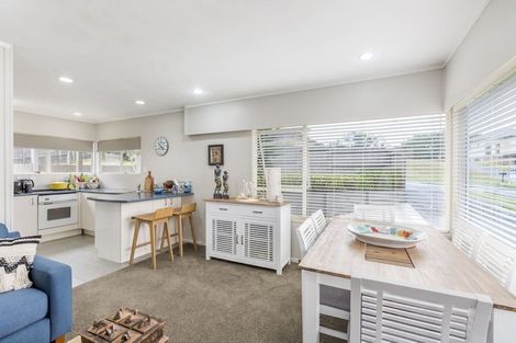 Photo of property in 1/25 Mayall Avenue, Beach Haven, Auckland, 0626