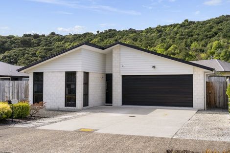 Photo of property in 273 Lakes Boulevard, Pyes Pa, Tauranga, 3112