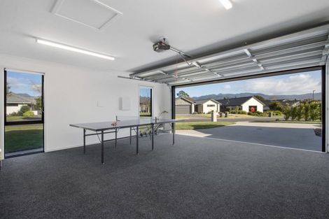 Photo of property in 39 Arran Drive, Aongatete, 3178