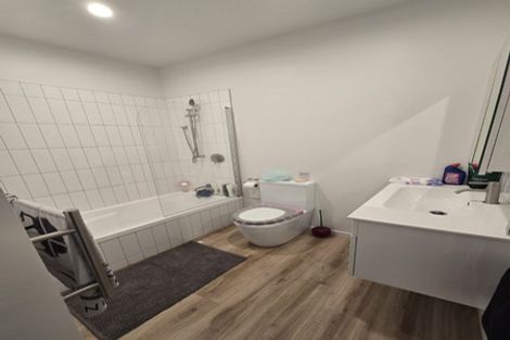 Photo of property in 21 Pipi Place, Levin, 5510