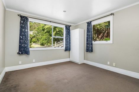 Photo of property in 150 Tirohanga Road, Tirohanga, Lower Hutt, 5010