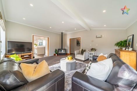Photo of property in 8 Collingwood Street, Waterloo, Lower Hutt, 5011