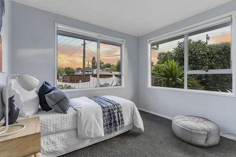 Photo of property in 78 Eskdale Road, Birkdale, Auckland, 0626