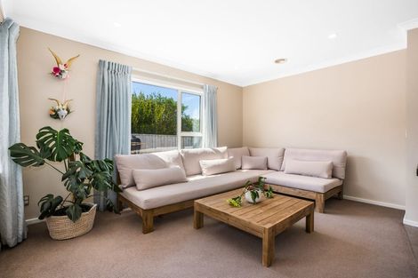 Photo of property in 37 Nelson Avenue, Aotea, Porirua, 5024