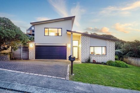Photo of property in 53 Saint Ives Drive, Camborne, Porirua, 5026